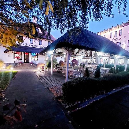 Hotel Slameny Dom & Spa Malá Ida エクステリア 写真