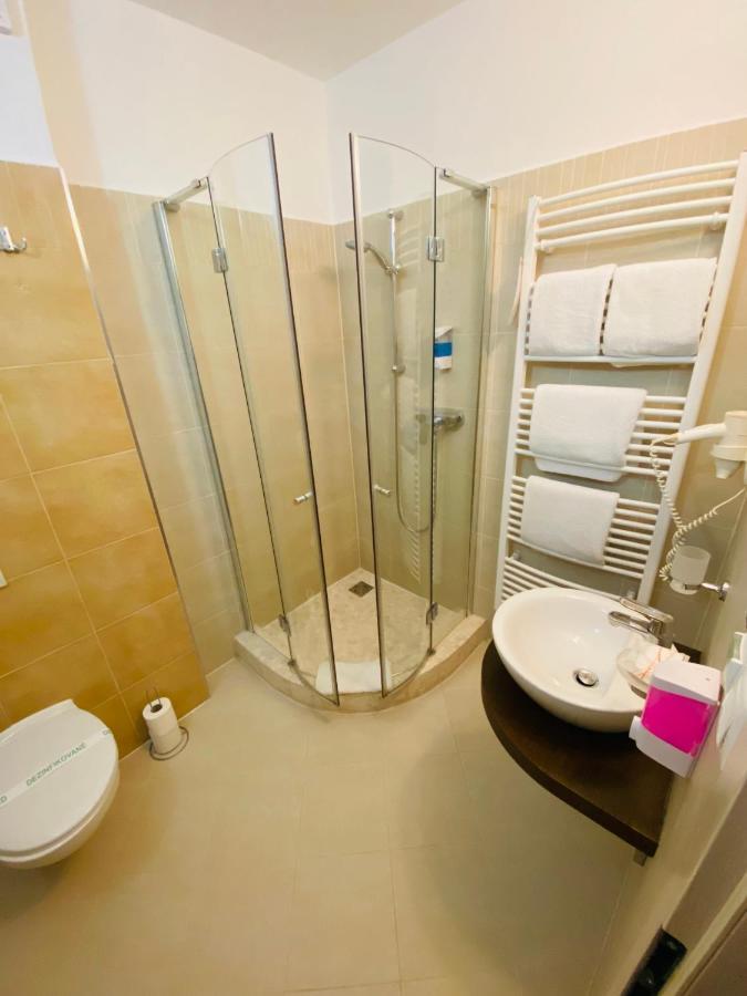 Hotel Slameny Dom & Spa Malá Ida エクステリア 写真