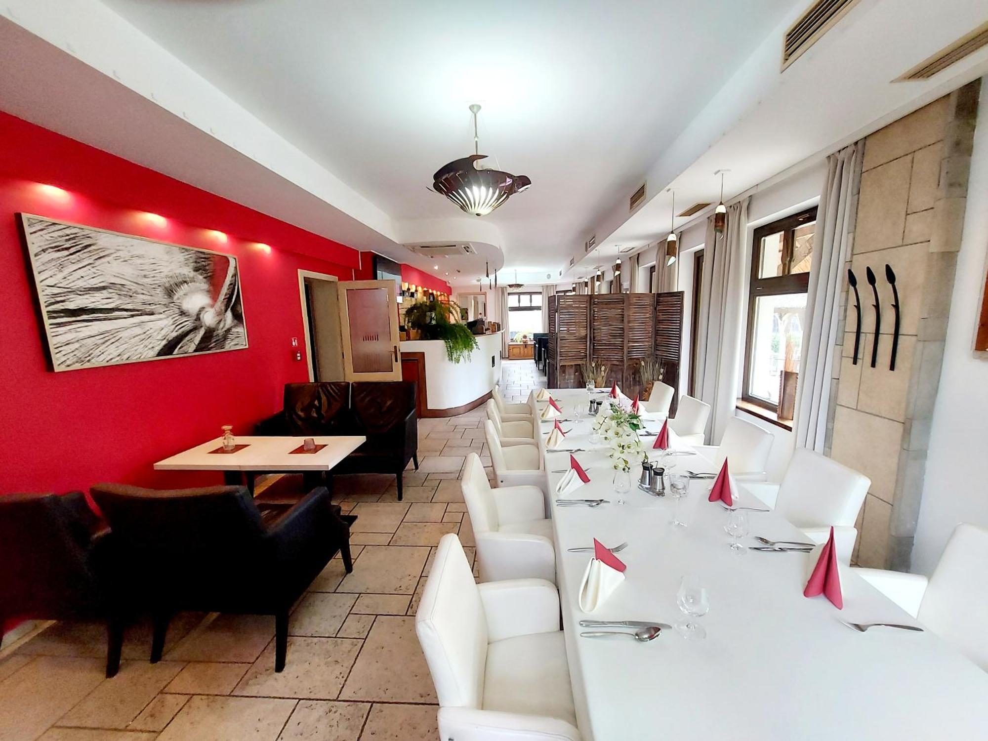 Hotel Slameny Dom & Spa Malá Ida エクステリア 写真